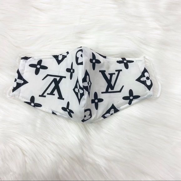 ‼️4 MASKS -HAND MADE IN USA - 💯% cotton masks - Picture 4 of 8